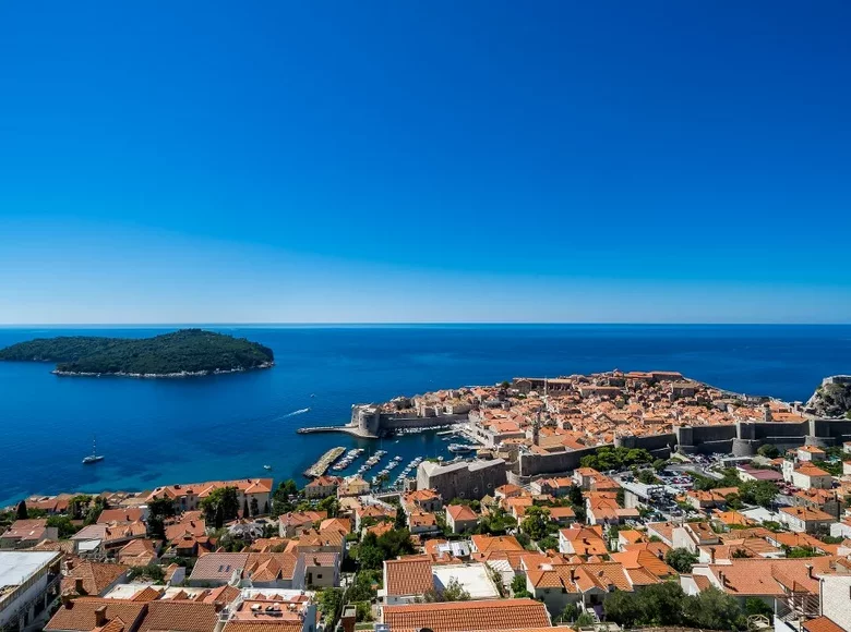 Propiedad comercial 2 948 m² en Dubrovnik, Croacia