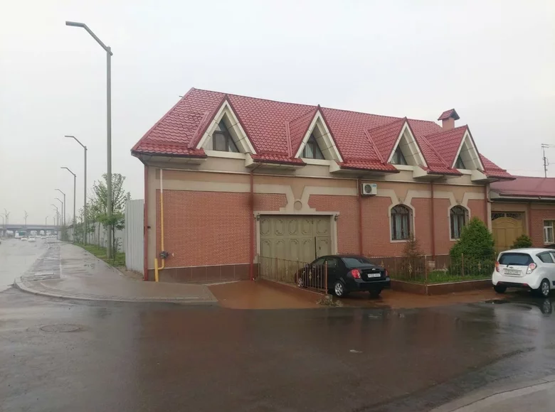 Uy 7 xonalar 400 m² in Shaykhontohur Tumani