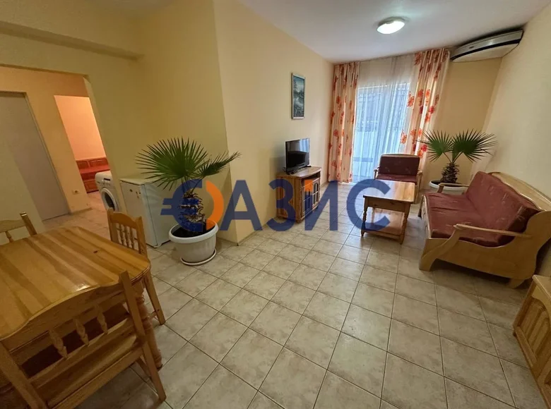 2 bedroom apartment 66 m² Sveti Vlas, Bulgaria