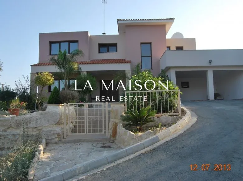 5 bedroom house 300 m² Armou, Cyprus