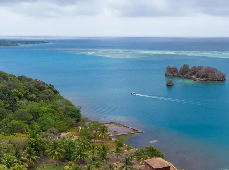 2 bedroom house  Calabash Bight, Honduras