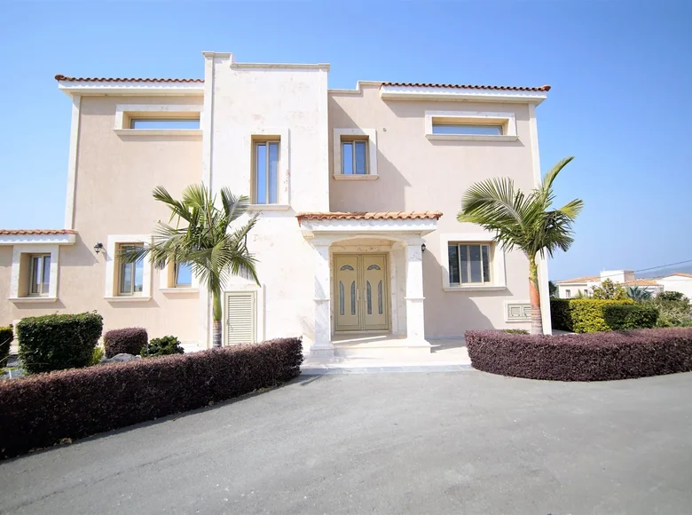 Casa 4 habitaciones 443 m² Peyia, Chipre