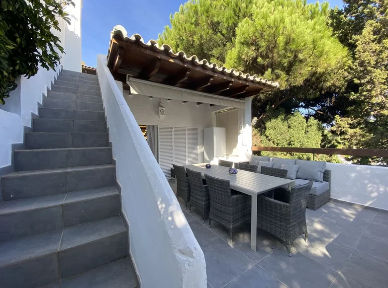 4 bedroom apartment 195 m² Marbella, Spain