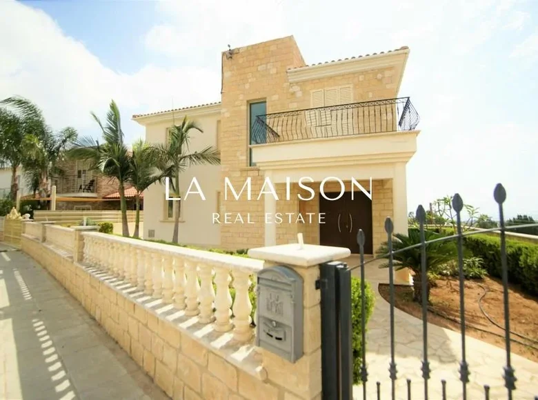 4 bedroom house 233 m² Empa, Cyprus