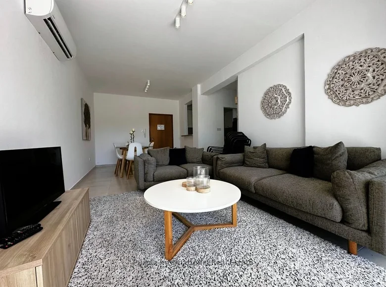 Mieszkanie 3 pokoi 106 m² Peyia, Cypr