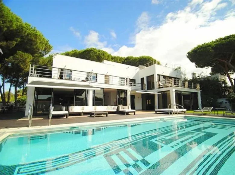 Haus 8 Schlafzimmer 700 m² Artola, Spanien