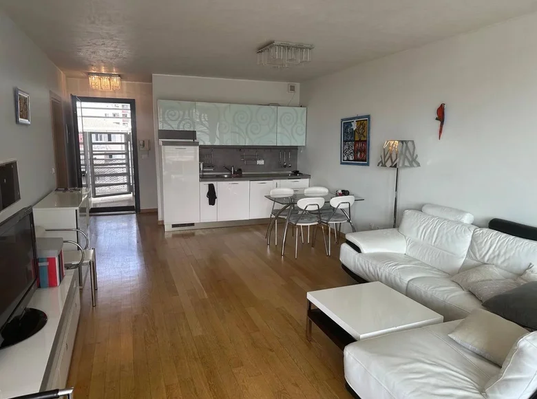 Mieszkanie 3 pokoi 85 m² Budva, Czarnogóra