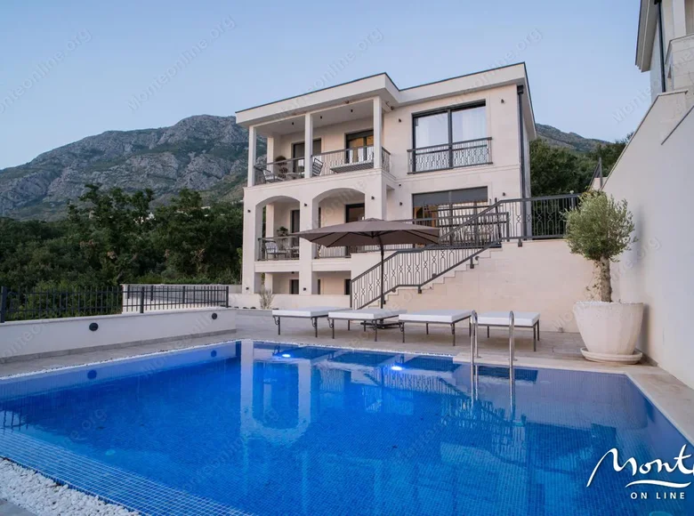 Willa 4 pokoi 650 m² Budva, Czarnogóra
