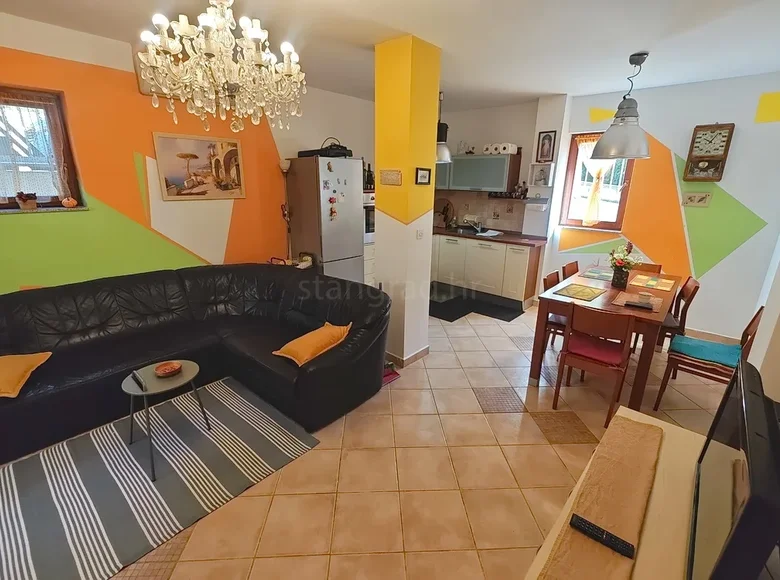 3 bedroom apartment 97 m² Punat, Croatia