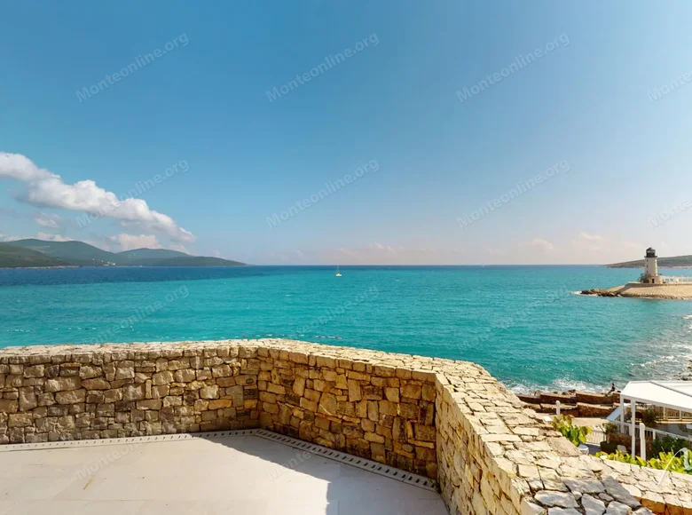 Apartamento 2 habitaciones 109 m² Tivat, Montenegro