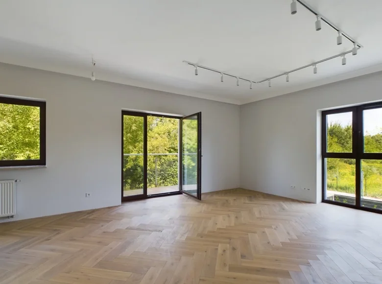 2 room apartment 62 m² Warsaw, Poland