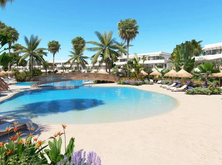 2 bedroom apartment 132 m² La Linea de la Concepcion, Spain