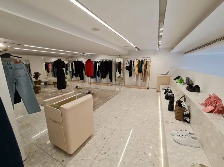 Shop 457 m² in Limassol District, Cyprus