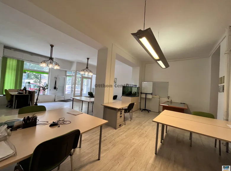 Gewerbefläche 127 m² Budapest, Ungarn