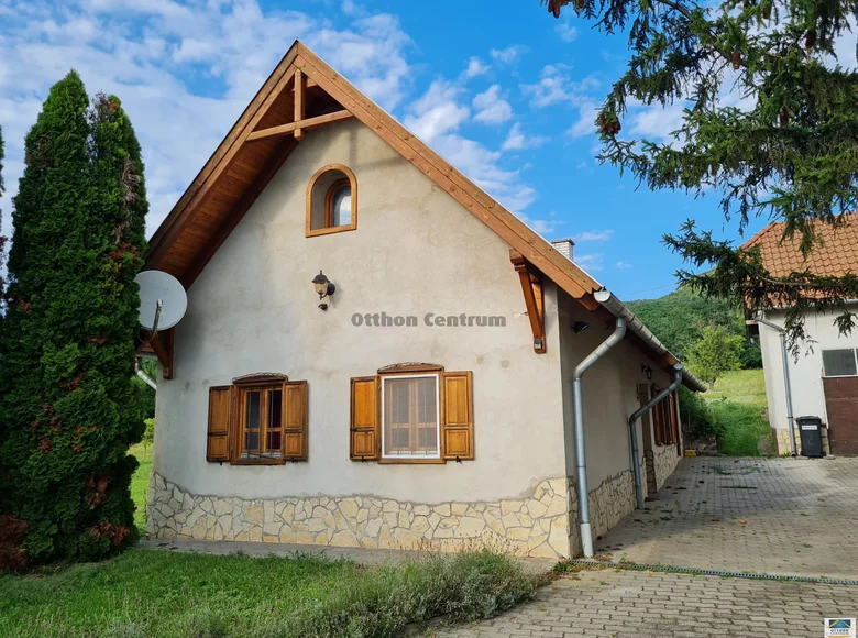 4 room house 130 m² Badacsonytoerdemic, Hungary