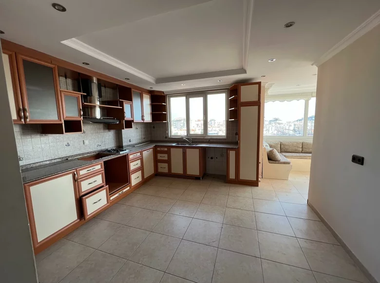 Dúplex 4 habitaciones 220 m² Alanya, Turquía