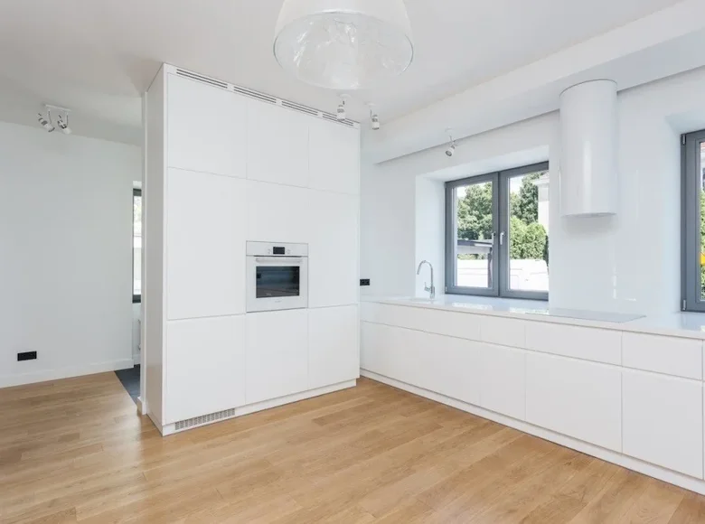 Haus 307 m² in Warschau, Polen
