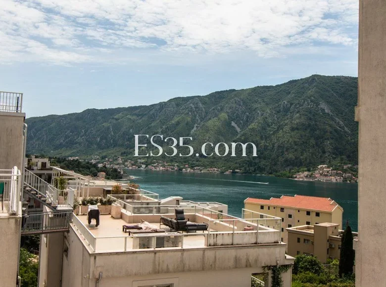 Apartamento 3 habitaciones 75 m² Dobrota, Montenegro