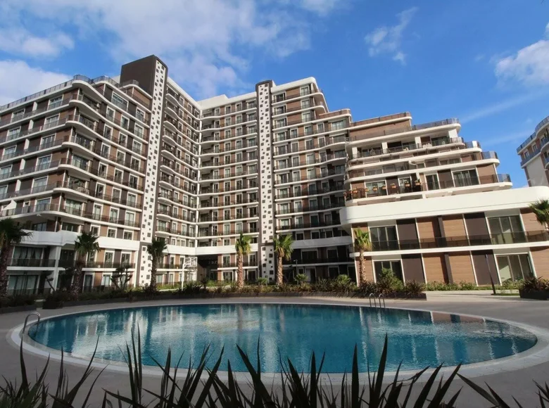 Duplex 4 bedrooms 217 m² Beylikduzu, Turkey