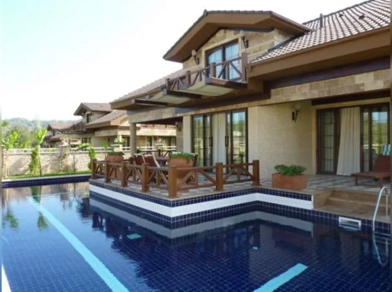 4-Zimmer-Villa 470 m² Kemer, Türkei