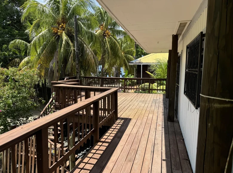 Дом 4 спальни 201 м² Roatan, Гондурас