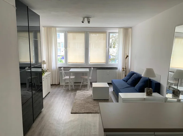 1 room apartment 25 m² in Warsaw, Poland