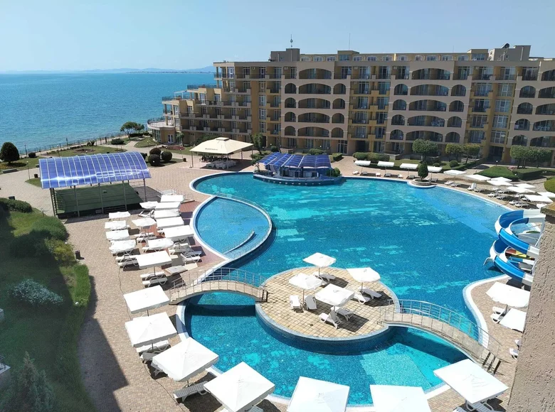 2 bedroom apartment 102 m² Aheloy, Bulgaria