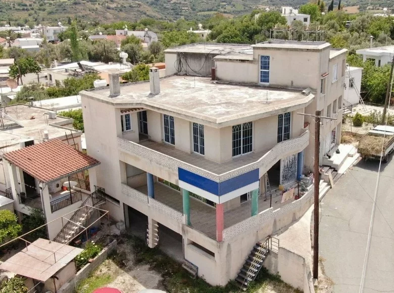 Инвестиционная 400 м² Гиолоу, Кипр