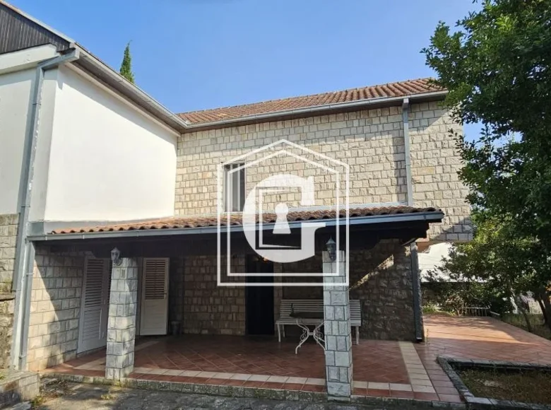 5 bedroom house 142 m² Bar, Montenegro