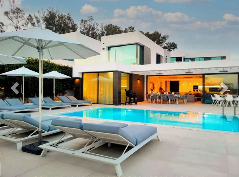 6 bedroom villa 448 m² Mijas, Spain