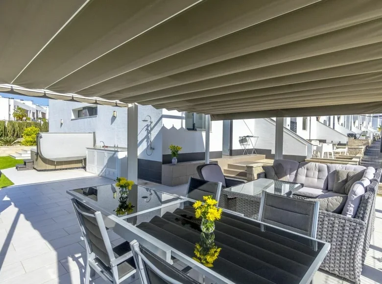 2 bedroom bungalow 72 m² Torrevieja, Spain