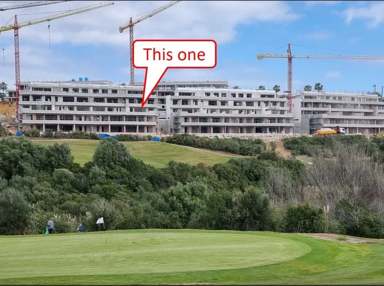 4 bedroom apartment 132 m² La Linea de la Concepcion, Spain