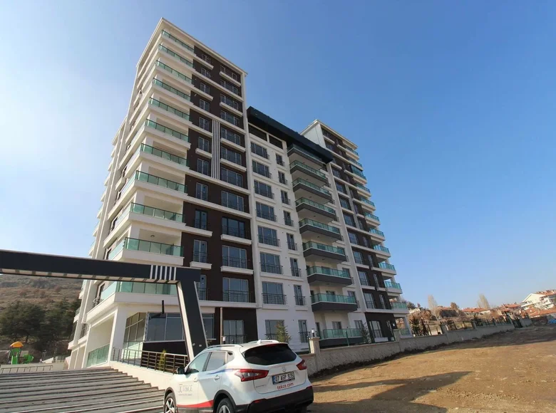 Mieszkanie 4 pokoi 143 m² Mamak, Turcja