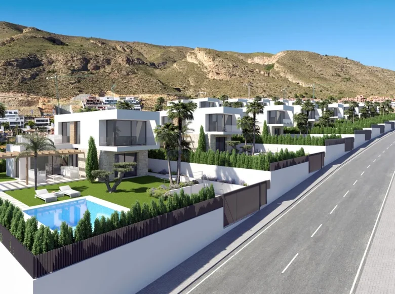 Villa de tres dormitorios 151 m² Finestrat, España