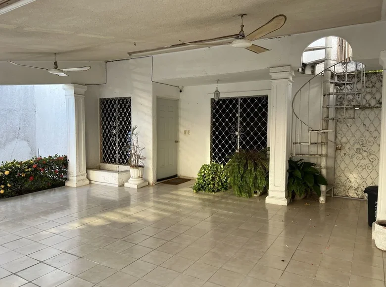 3 bedroom house 204 m² Mérida, Mexico