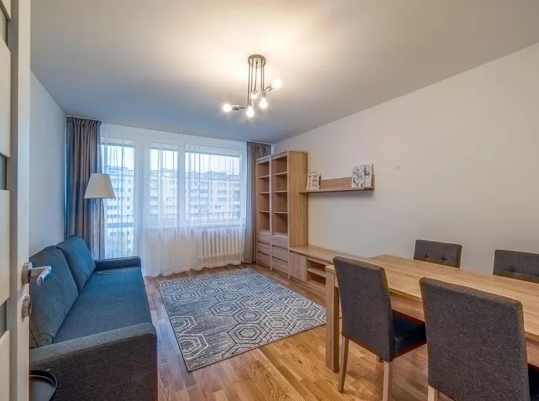 2 room apartment 42 m² in Warsaw, Poland