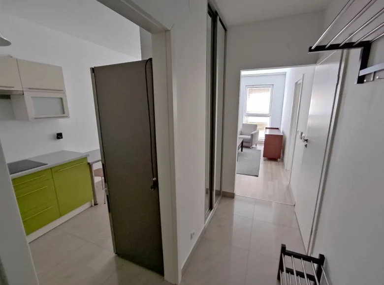 2 room apartment 44 m² in Warsaw, Poland