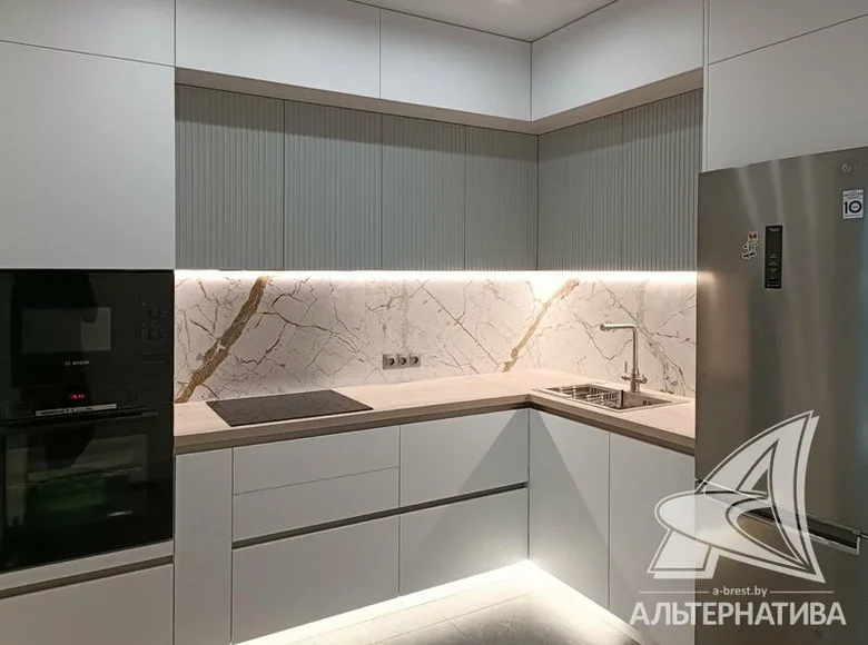 Квартира 2 комнаты 58 м² Брест, Беларусь