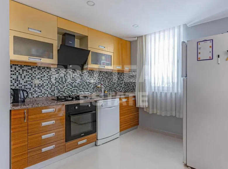 2 bedroom apartment 75 m² Muratpasa, Turkey