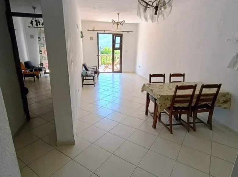 Mieszkanie 3 pokoi 148 m² Budva, Czarnogóra