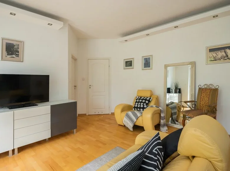 2 room apartment 52 m² Warsaw, Poland