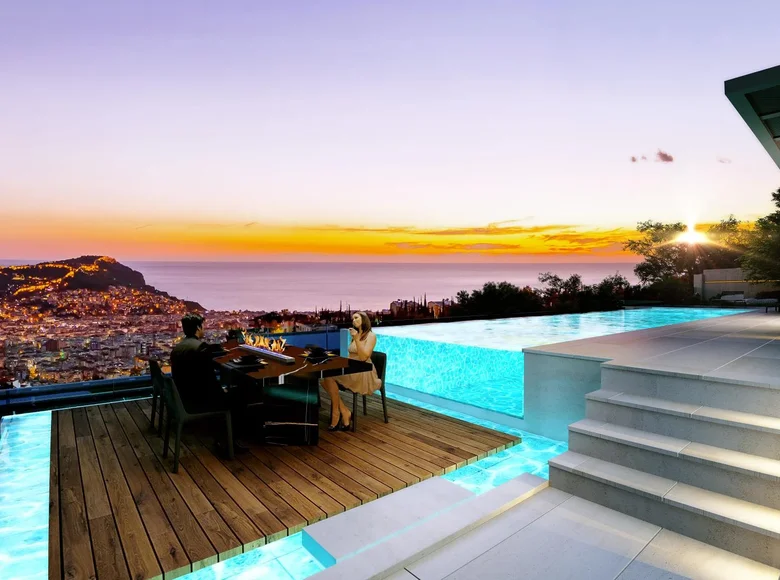 Villa de 4 dormitorios 598 m² Alanya, Turquía