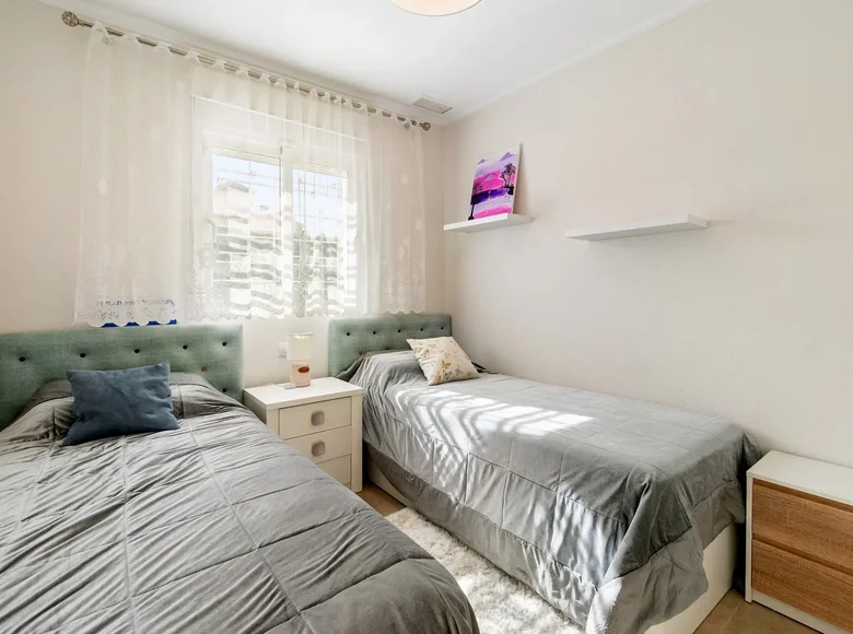 2 bedroom apartment 78 m² Torrevieja, Spain
