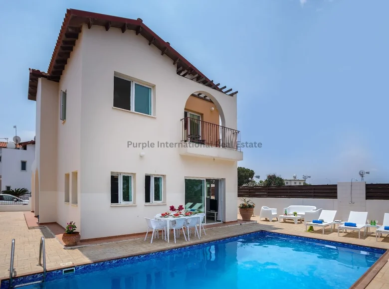 Villa de 4 dormitorios 160 m² Kapparis, Chipre
