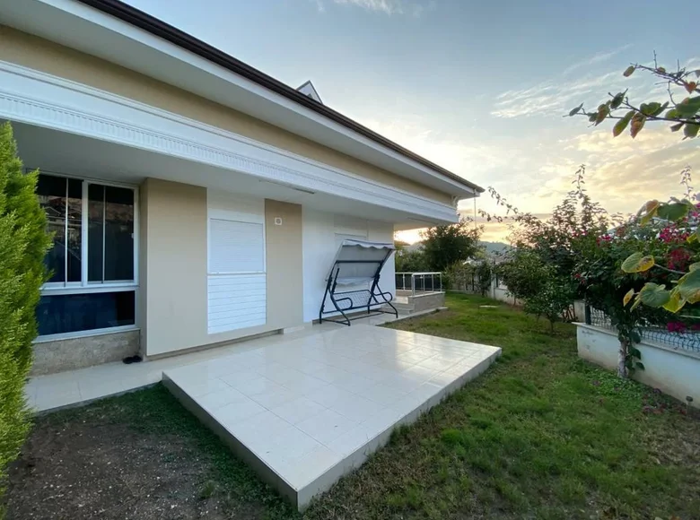 3-Schlafzimmer-Villa 120 m² Kemer, Türkei