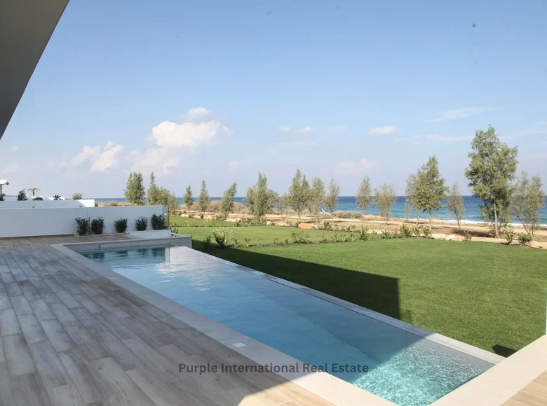 7 bedroom villa 411 m² Kapparis, Cyprus