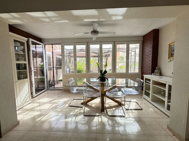 Appartement 4 chambres  Alicante, Espagne