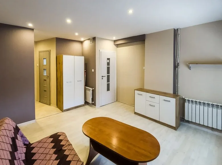 Mieszkanie 3 pokoi 46 m² Łódź, Polska
