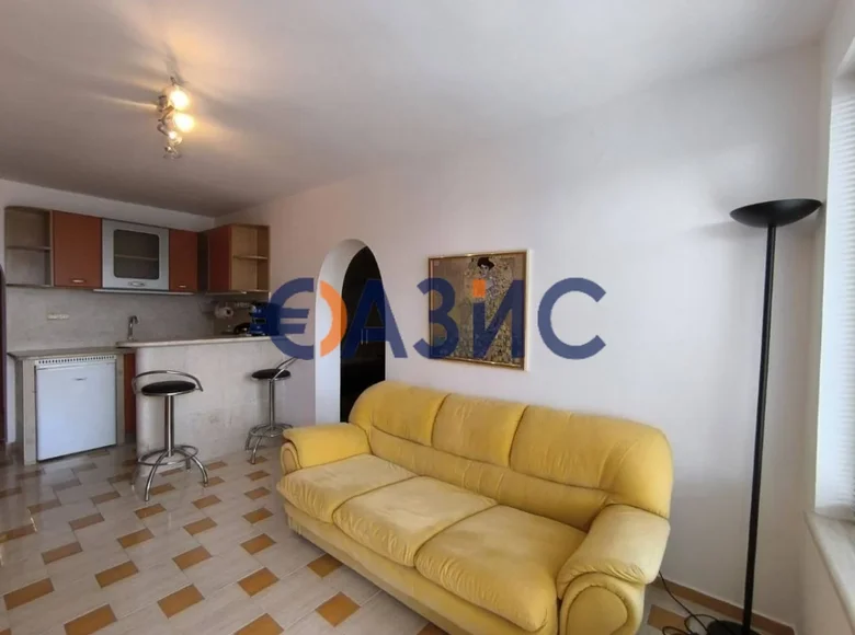 1 bedroom apartment 76 m² Sveti Vlas, Bulgaria