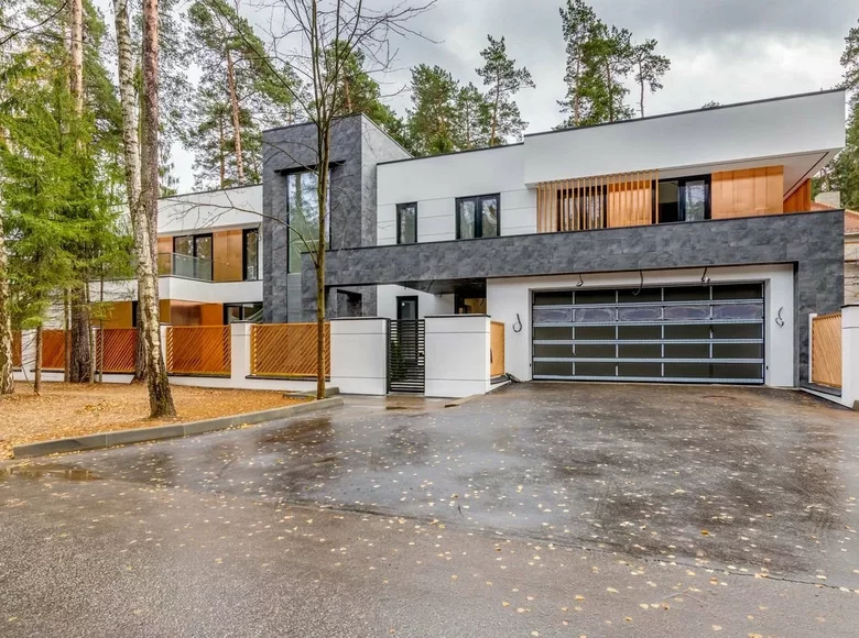 8 bedroom House 753 m² Central Federal District, Russia